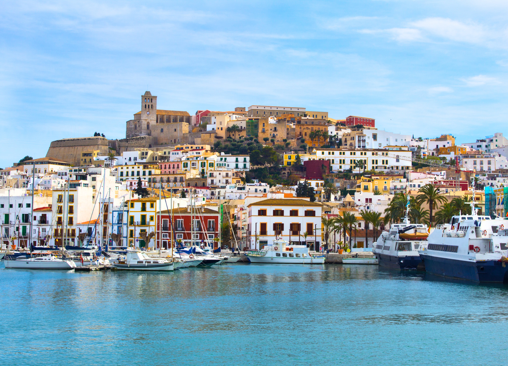 Ibiza Town - Sailing at the party hotspot