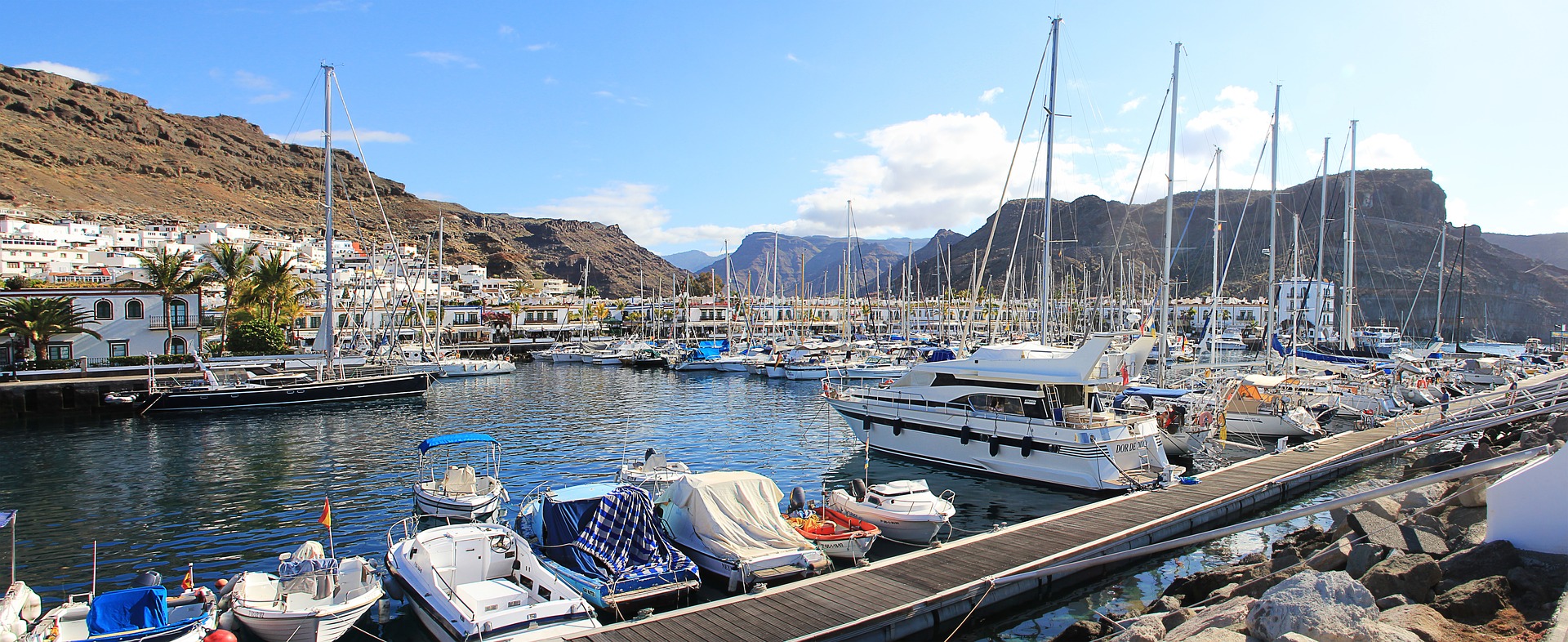 rent-a-boat-in-gran-canaria-puerto-de-mogan