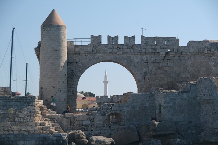 Cross-border traffic – Sailing between  Greece and Turkey